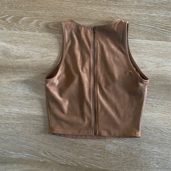 Suede zip up crop top - Picture 3 of 3